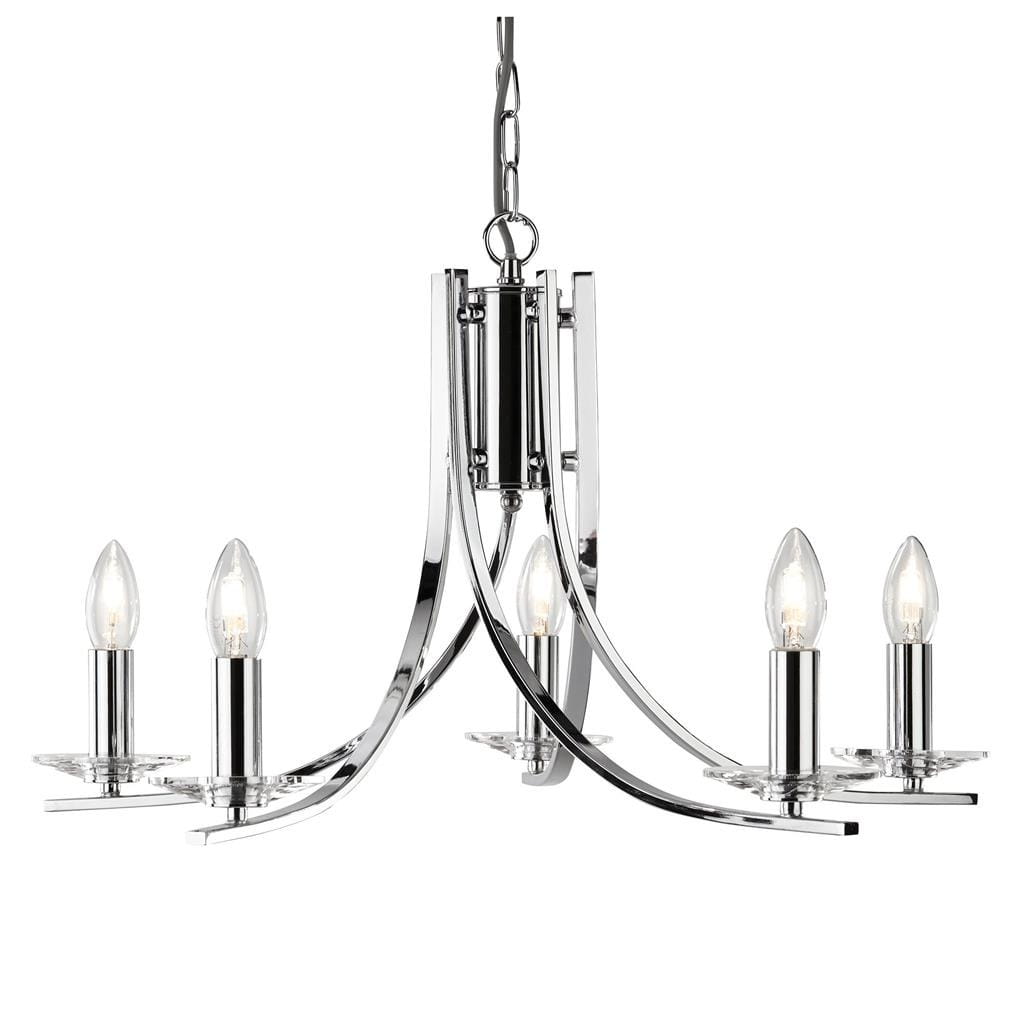 Lampa wisząca Ascona 5-punktowa w kolorze chromu. Posiada pięć źródeł światła w kształcie świec, osadzonych na eleganckich podstawach. Wykonana z metalowych elementów o błyszczącej powierzchni, z delikatnymi, zakrzywionymi ramionami.