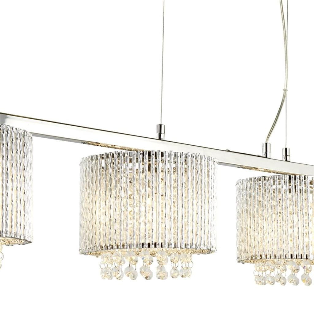 Lampa wisząca Elise I, 4-punktowa, z chromowanym stelażem i cylindrycznymi kloszami z przezroczystych kryształków. Klosze zdobione są wiszącymi kryształkami, co dodaje elegancji. Ujęcie frontalne, wisząca konstrukcja.