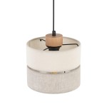 Lampa wisząca Eco D20 w kolorze jasnym z tekstylnym kloszem w dwóch odcieniach – górna część biała, dolna szara. Element drewniany u góry, czarny kabel. Zawieszona w pozycji stojącej, widok z góry.