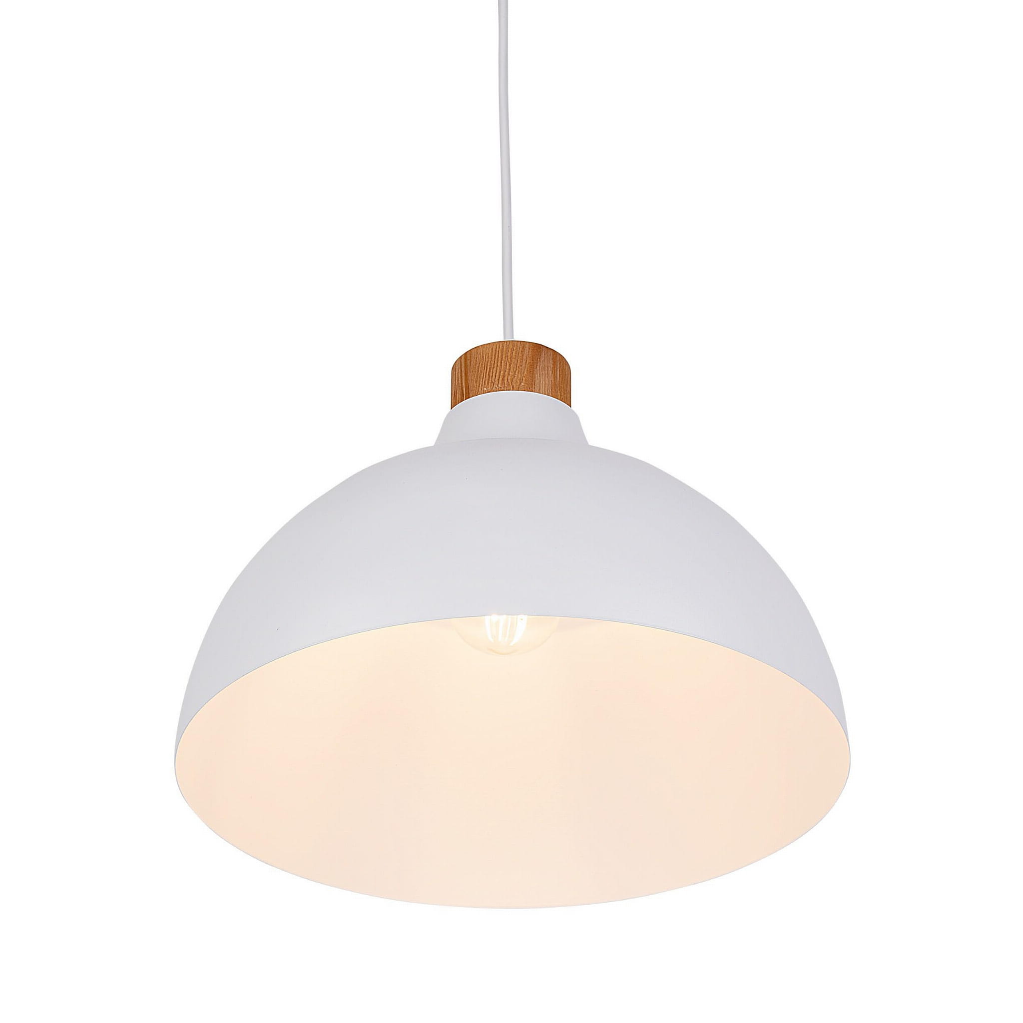 Lampa wisząca Cap 1-punktowa w kolorze białym z drewnianym detalem na mocowaniu. Okrągła, matowa klosz z widoczną żarówką, zawieszona na białym przewodzie. Prosty, nowoczesny design idealny do wnętrz.