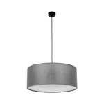 Lampa wisząca Earth D50 w szarym melanżu, o cylindrycznym kształcie, zawieszona na czarnym przewodzie. Klosz z materiału tekstylnego, z białym wnętrzem, umocowany do sufitowego punktu. Prosty, nowoczesny design.