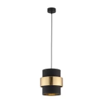 Lampa wisząca Calisto D20 w kolorze czarnym z złotym akcentem. Okrągły klosz z matowego materiału z centralnym złotym elementem, zawieszony na cienkim czarnym przewodzie. Prosta, nowoczesna forma idealna do wnętrz.