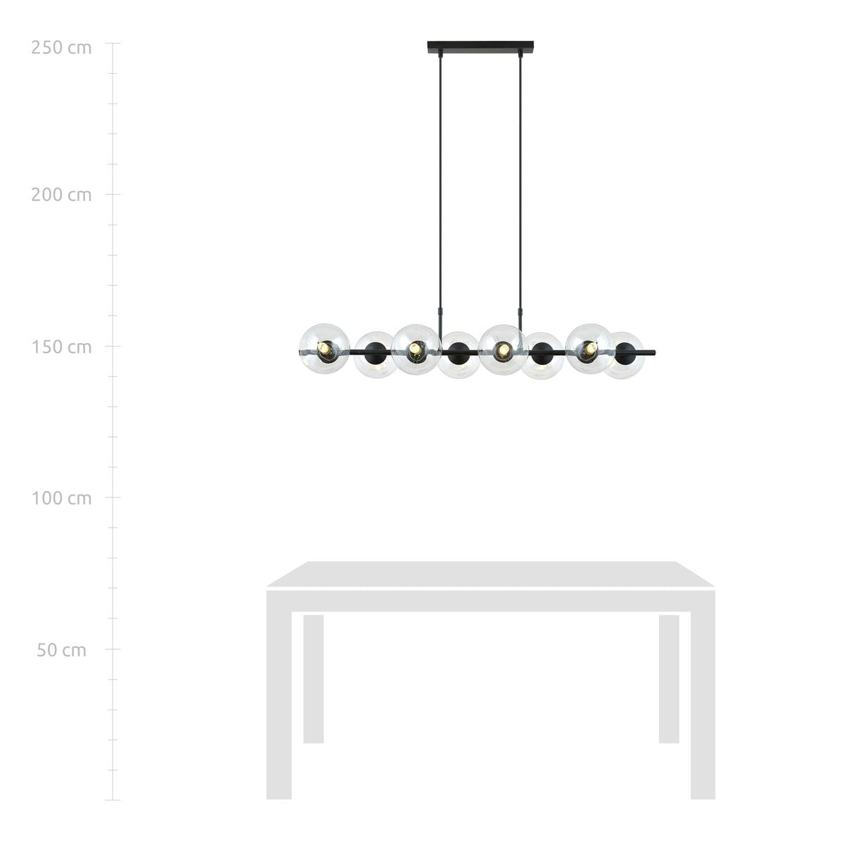 Lampa wisząca Rory 8-punktowa, czarna z transparentnymi kloszami. Ułożona poziomo, zawieszona na długich linkach. Wymiary: 120 cm szerokości. Widoczne osiem kloszy z żarówkami w środku, elegancko kontrastujących z czarnym stelażem.