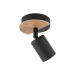 Czarna lampa sufitowa typu spot Cover Wood z jednym punktem świetlnym. Posiada okrągłą, czarną podstawę oraz drewniany element w kształcie półksiężyca. Klosz w formie cylindrycznej, lekko nachylony, wykonany z metalu.