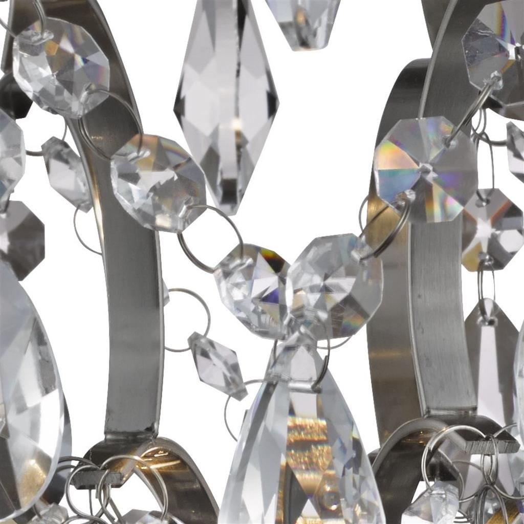 Belle IP44 lampa sufitowa 1-punktowa w kolorze chromu, z widocznymi kryształowymi dekoracjami w różnych kształtach. Elementy o przezroczystej fakturze, zawieszone na metalowej konstrukcji. Ujęcie z bliska ukazujące detale kryształów.