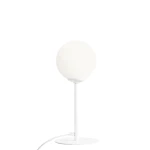 Lampa stołowa Pinne 1-punktowa w kolorze białym, z okrągłym, matowym kloszem i prostą, metalową podstawą. Produkt prezentowany w pozycji stojącej, z widocznym przewodem zasilającym. Idealna do nowoczesnych wnętrz.
