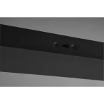 Lampa wisząca Blaze LED 3-punktowa w kolorze mosiądzu, z widocznym gniazdem oraz elementami montażowymi. Ujęcie pokazuje dolną część lampy, z delikatną fakturą i prostym designem. Tło jasnoszare, co podkreśla produkt.