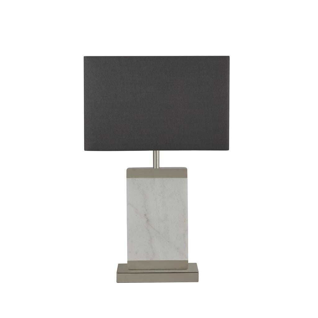 Lampa stołowa Naomi 1-punktowa z podstawą z białego marmuru i satynowym niklowym wykończeniem. Ciemnoszary, prostokątny klosz w klasycznym stylu. Ujęcie frontalne, produkt stoi na płaskiej powierzchni.