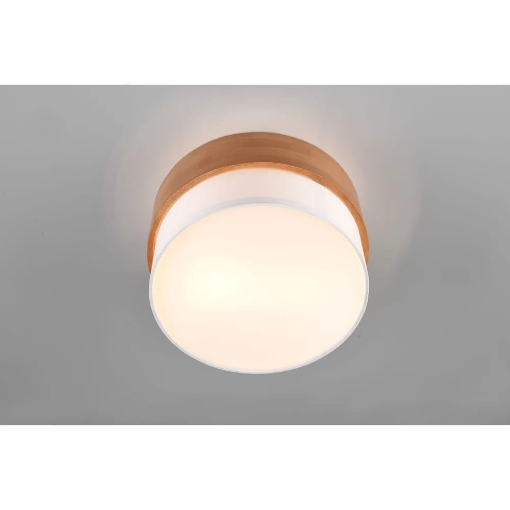 Lampa sufitowa Seasons 2-punktowa z naturalnym drewnem i białym kloszem, okrągła, montowana na suficie. Widoczny jasny klosz oraz drewniana obręcz. Idealna do nowoczesnych wnętrz.