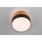 Lampa sufitowa Seasons 2-punktowa w kolorze naturalnym i czarnym. Okrągła, z matowym kloszem, z drewnianym wykończeniem u góry i czarnym obrzeżem. Zawieszona na szarym tle, w pozycji frontalnej.