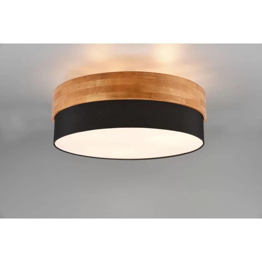 Lampa sufitowa Seasons 3-punktowa w kolorze naturalnym i czarnym, okrągła, z drewnianym obrzeżem i czarnym materiałem, z białym kloszem. Zawieszona na suficie, prezentuje nowoczesny design.