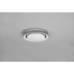 Plafon Atria D27 LED w kolorze białym i czarnym z pilotem, okrągły kształt z kilkoma poziomymi paskami. Ujęcie frontalne, zamontowany na szarym suficie, zapewniający nowoczesne oświetlenie.