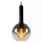 Lampa wisząca Marius 5-punktowa w kolorze czarnym. Szklana kula z przydymionym wykończeniem, w której widoczna jest żarówka w stylu retro. Uchwyt w formie cylindrycznej, zamontowany na czarnym przewodzie.