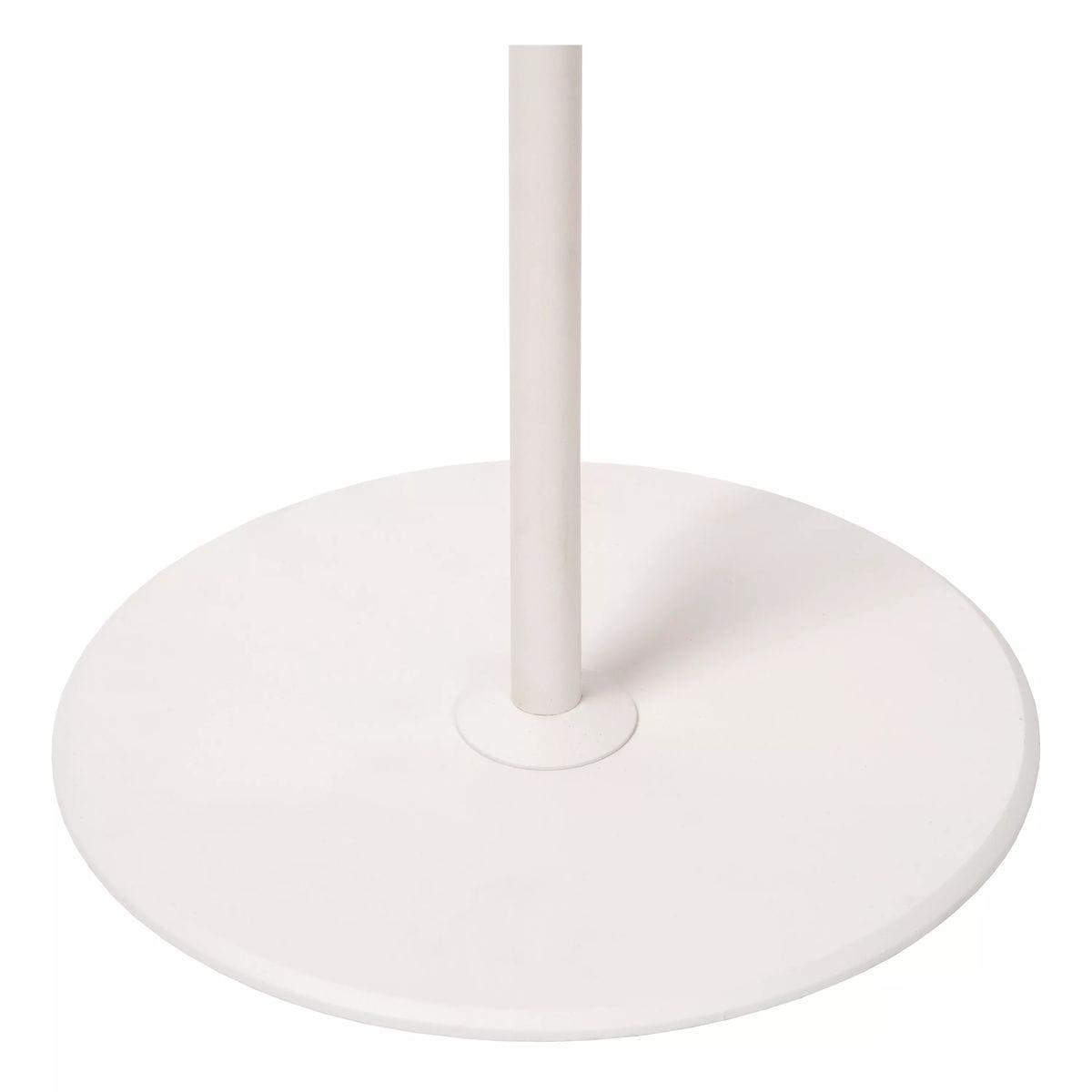 Biała lampa podłogowa Clubs 2-punktowa z okrągłą podstawą. Widoczny smukły, prosty słup oraz stabilna, okrągła podstawa. Lampa ma minimalistyczny design, idealna do nowoczesnych wnętrz.