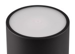 Lampa stołowa zewnętrzna Fernandez LED w kolorze czarnym, z okrągłym, matowym kloszem z białego szkła. Widoczny przycisk włączania na górze. Produkt ustawiony w pozycji stojącej, ukazany z góry, na jednolitym tle.