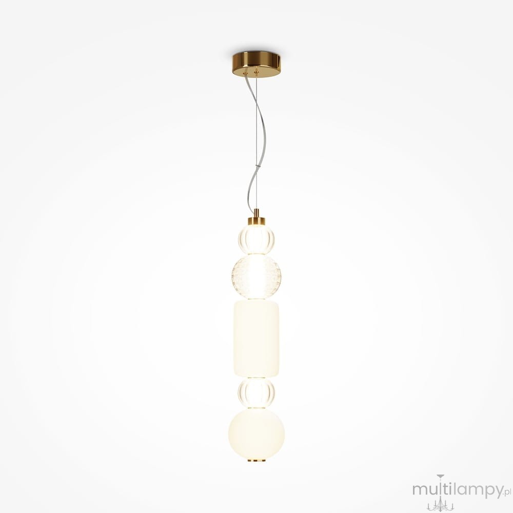 Lampa wisząca Collar LED w kolorze złotym z przezroczystymi i matowymi elementami. Składa się z trzech kulistych i prostokątnej formy, zawieszona na cienkim kablu. Tło białe, podkreślające elegancki design.