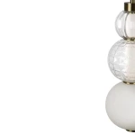 Lampa wisząca Collar LED w kolorze złotym, z trzema kulistymi kloszami: przezroczystym, wzorzystym oraz matowym. Ujęcie z boku, pokazujące detale szklanych elementów i złotą oprawę. Idealna do nowoczesnych wnętrz.