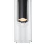 Lampa wisząca Dynamics 1-punktowa w kolorze czarnym. Kształt cylindryczny z przezroczystym kloszem, wewnątrz widoczny czarny element z rowkami. Źródło światła na dole, zapewniające punktowe oświetlenie. Montaż sufitowy.