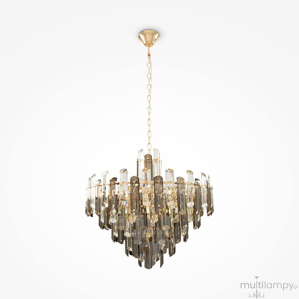Lampa wisząca Flare 8-punktowa w kolorze złotym z kryształowymi elementami. Ma kształt stożka, zawieszona na łańcuchu, z widocznymi reflektorami. Całość prezentuje się elegancko na białym tle.