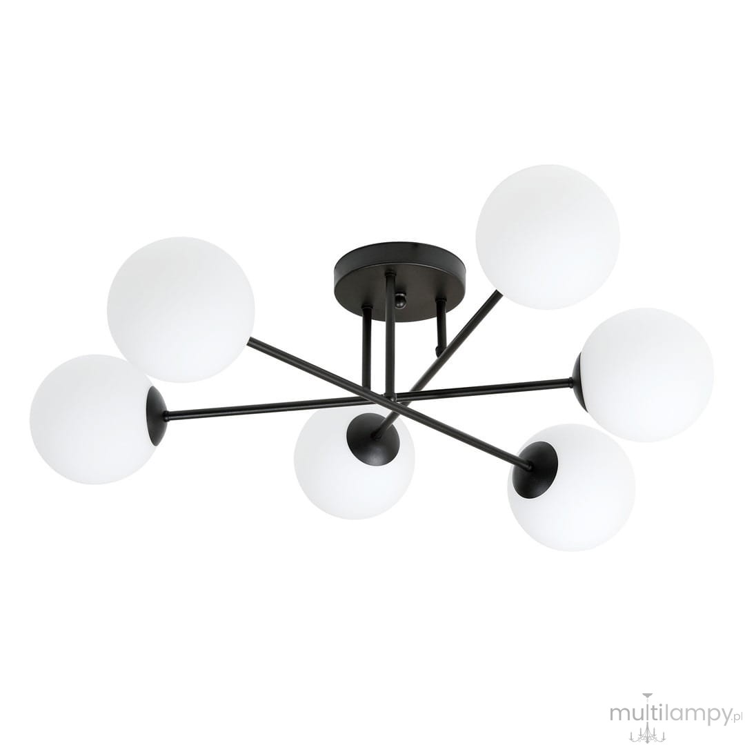 Lampa sufitowa Roma 6-punktowa w kolorze czarnym z opalowymi kloszami. Posiada sześć okrągłych, białych kloszy zamocowanych na cienkich, czarnych ramionach. Montaż sufitowy, widok z dołu.