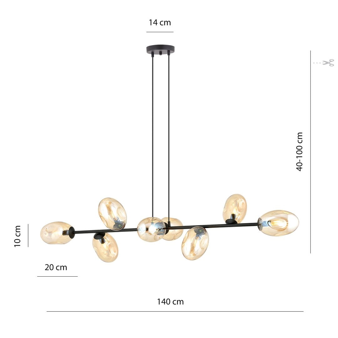 Lampa wisząca Pandora 8-punktowa w kolorze czarnym i miodowym. Okrągłe klosze o średnicy 20 cm zawieszone na cienkich linkach. Wymiary: długość 140 cm, wysokość regulowana 40-100 cm, podsufitka o średnicy 14 cm.