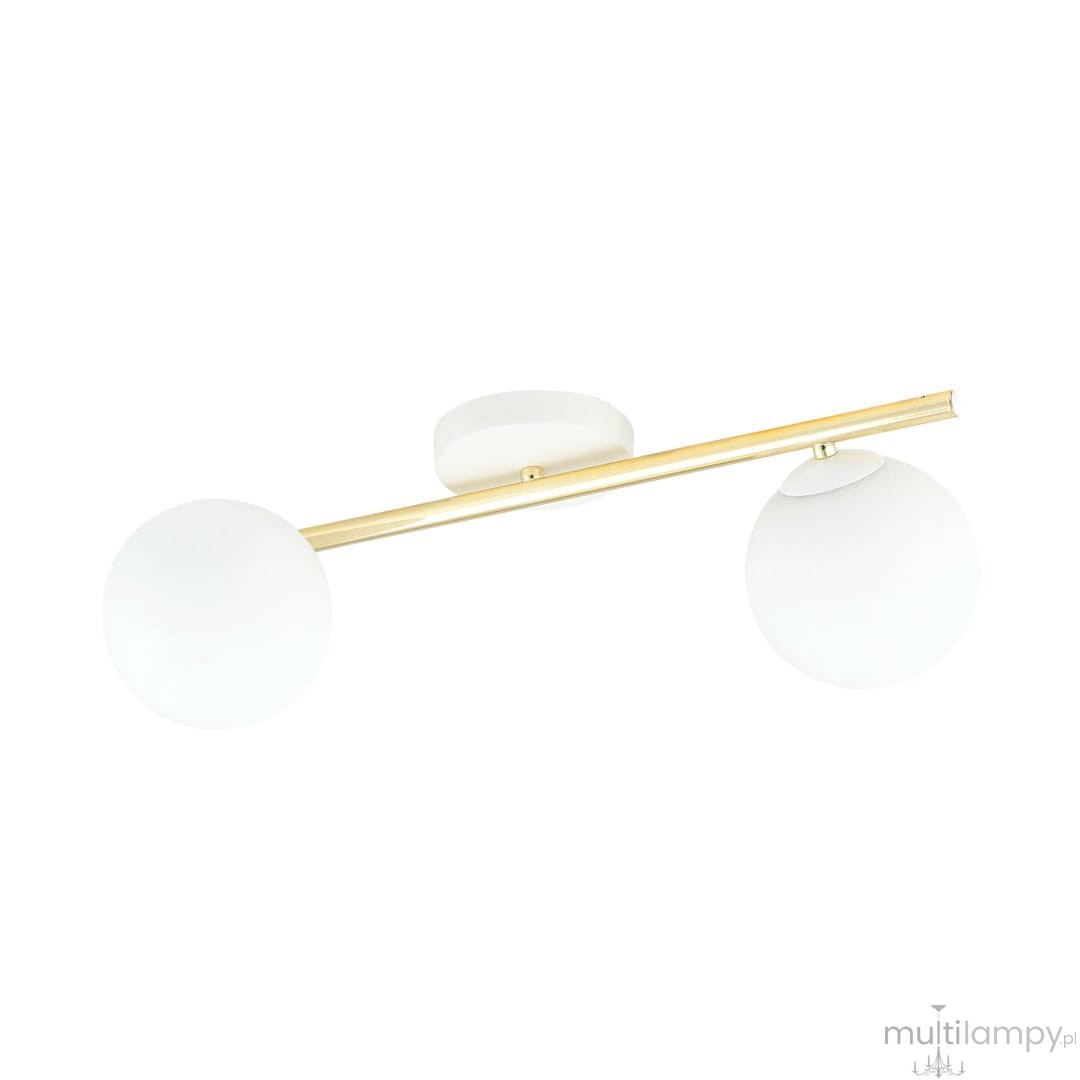 Lampa sufitowa Splendi 2-punktowa w białym i złotym kolorze, z opalowymi kloszami. Ułożona poziomo, z dwoma okrągłymi kloszami na złotej rurze. Prosta konstrukcja, montowana do sufitu, na jednolitym białym tle.