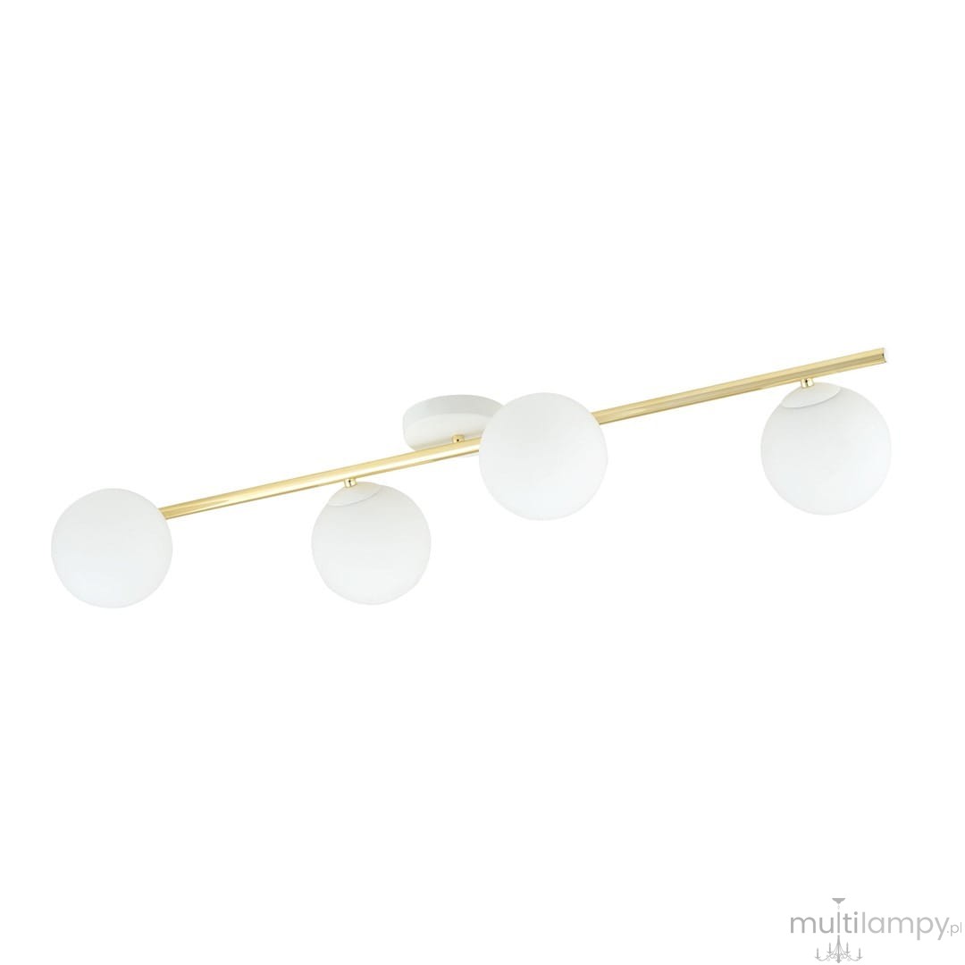 Czteropunktowa lampa sufitowa Splendi w kolorze białym i złotym. W skład designu wchodzą cztery kule z opalowego szkła umieszczone na złotej rurze, zamontowane na okrągłej podstawie. Produkt wiszący, widok z boku.