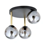 Lampa sufitowa Dolce 3-punktowa w kolorze czarnym z złotymi i grafitowymi akcentami. Składa się z trzech szklanych kul, umieszczonych na złotych prętach, zamocowanych do okrągłej czarnej podstawy. Ujęcie z dołu, ukazujące detale.