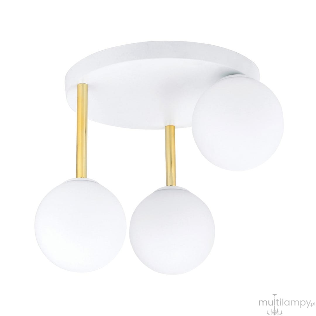 Lampa sufitowa Dolce 3-punktowa z białym kloszem w kształcie kul i złotymi stalowymi rurkami. Ułożona w sposób wiszący, z trzema źródłami światła, na okrągłej, białej podstawie. Prosty design, idealna do nowoczesnych wnętrz.