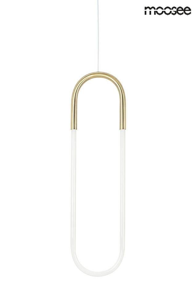 Lampa wisząca Puzo L LED w kolorze złotym, o prostym, nowoczesnym kształcie w formie podłużnego łuku. Przezroczysta część lampy z tworzywa sztucznego, zawieszona na białym przewodzie. Idealna do minimalistycznych wnętrz.