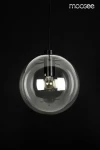 Lampa wisząca Sandra 30 l, czarna, z przezroczystym kloszem w kształcie kuli. Widoczny gwint żarówki, zawieszona na cienkim, czarnym przewodzie. Tło czarne, co podkreśla elegancki design lampy.
