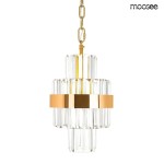 Lampa wisząca Impero LED 1-punktowa w złotym kolorze, z przezroczystymi, prostokątnymi kloszami, zawieszona na złotym łańcuchu. Stylowy design z okrągłą, złotą obręczą w centralnej części.