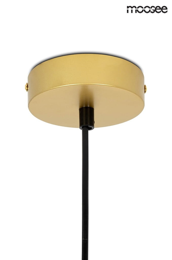 Złota lampa wisząca Eden LED z pojedynczym punktem świetlnym. Widok z dołu, z okrągłym, metalowym kloszem i czarnym przewodem. Prosta konstrukcja, minimalistyczny design, idealna do nowoczesnych wnętrz.