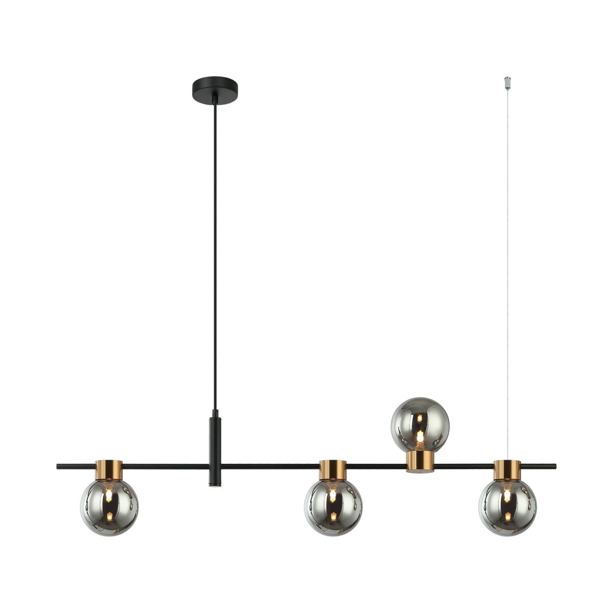 Lampa wisząca Bletter 4-punktowa w kolorze czarnym z dymionymi kloszami. Posiada prostą, metalową konstrukcję z mosiężnymi detalami. Klosze w kształcie kul, umieszczone na poziomej belce, zwisają z jednego przewodu.