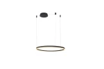 Czarna lampa wisząca Halo D80 LED o okrągłym kształcie z cienką, metalową oprawą oraz ciepłym światłem LED. Zawieszona na dwóch cienkich linkach, montowana do sufitu. Minimalistyczny design, idealna do nowoczesnych wnętrz.