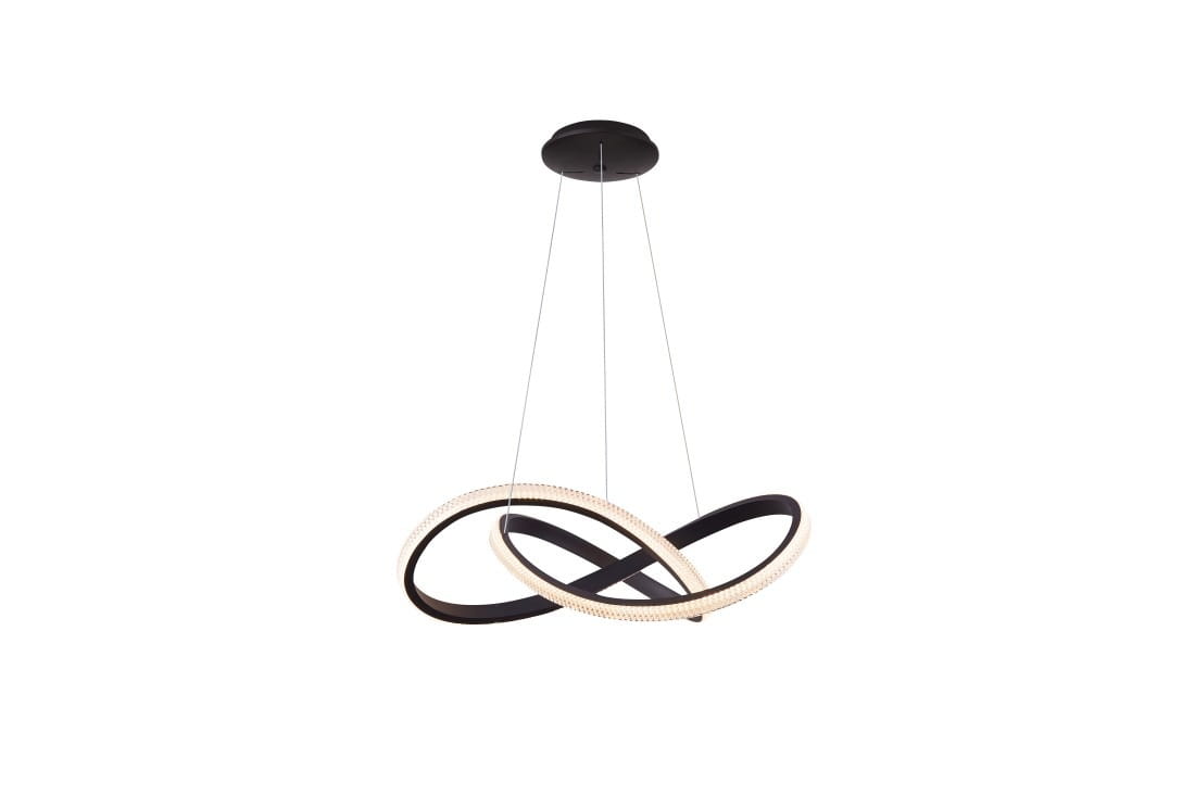 Czarna lampa wisząca Infinity D80 LED z pilotem, w kształcie dwóch splątanych pierścieni. Główna konstrukcja jest matowa, z wbudowanym źródłem światła w kolorze ciepłej bieli. Zawieszona na cienkich linkach, z okrągłym mocowaniem sufitowym.