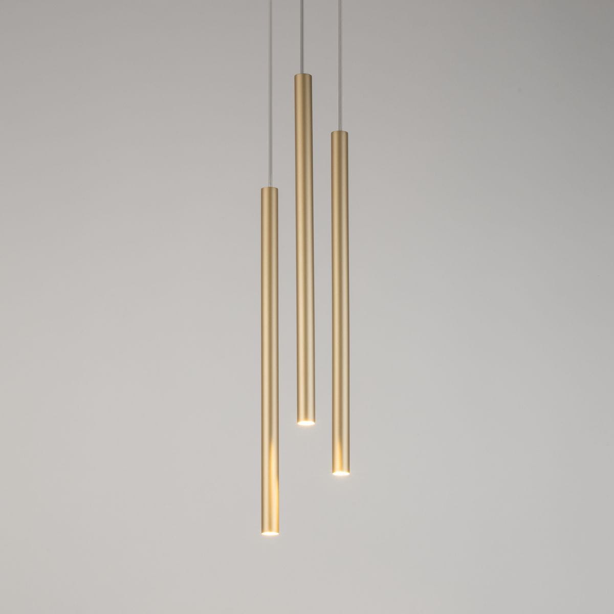 Lampa wisząca Sopel Koło w kolorze złotym z trzema pionowymi, cylindrycznymi kloszami, zawieszona na cienkich żyłkach. Wysokiej jakości metalowa konstrukcja, minimalistyczny design, idealna do nowoczesnych wnętrz.