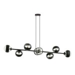 Lampa wisząca Rossi 8-punktowa w kolorze czarnym z przezroczystymi kloszami. Produkt zawiera osiem punktów świetlnych rozmieszczonych na długim ramieniu. Ujęcie z dołu, pokazujące stylowy, nowoczesny design oraz detale konstrukcji.