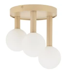 Lampa sufitowa Perla z trzema okrągłymi kloszami z białego szkła, osadzonymi na złotej metalowej podstawie. Klosze są równomiernie rozmieszczone, tworząc elegancki, nowoczesny design. Ujęcie frontalne, ukazujące całość produktu.