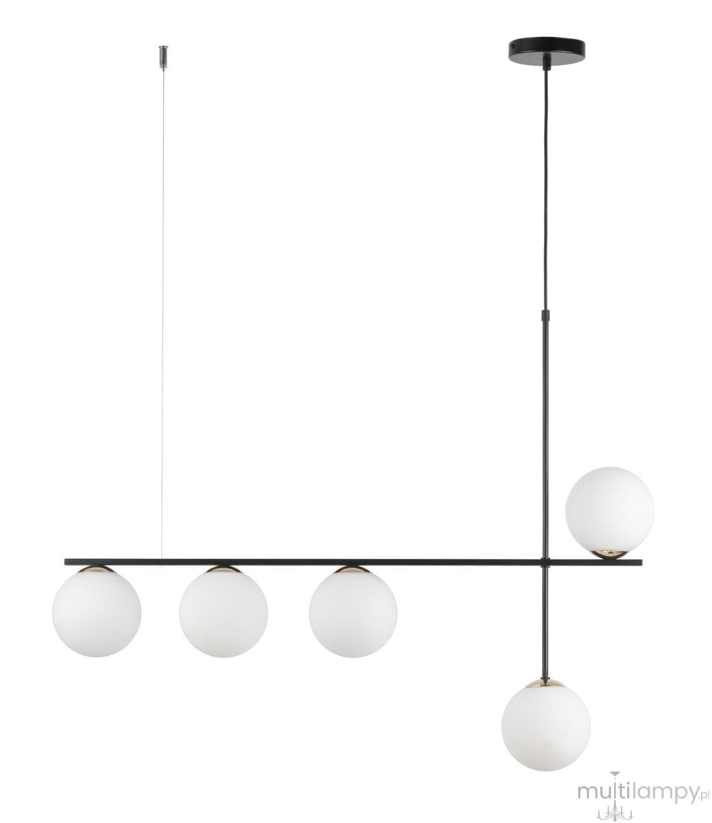 Lampa wisząca Silia 5xG9 w czarnej i białej kolorystyce. Składa się z pięciu białych, okrągłych kloszy zawieszonych na poziomej, czarnej konstrukcji. Wisi na cienkim przewodzie, z okrągłym, czarnym mocowaniem sufitowym.