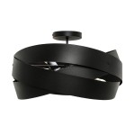 Lampa sufitowa Tornado w kolorze czarnym, z trzema gniazdami E27. Charakteryzuje się nowoczesnym, spiralnym kształtem z matowego metalu. Ujęcie z boku, prezentujące detale konstrukcji i zamontowane źródło światła.