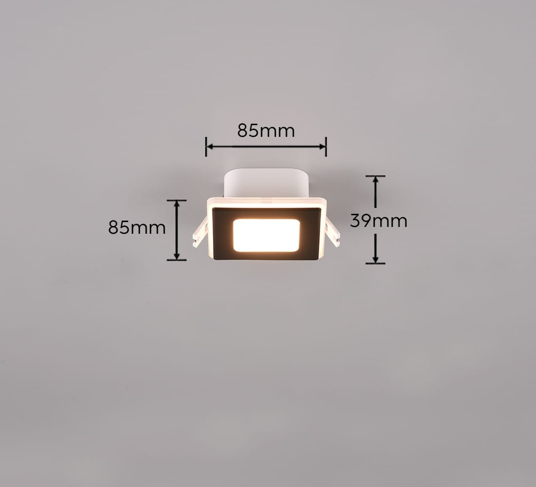 Oprawa sufitowa Nimbus, do zabudowy, czarna, z dwoma diodami LED 5W, wymiar 85x85mm, wysokość 39mm. Kąt ujęcia frontalny, produkt na jednolitym tle, z widocznymi wymiarami. IP44, przeznaczona do użytku w pomieszczeniach o podwyższonej wilgotności.
