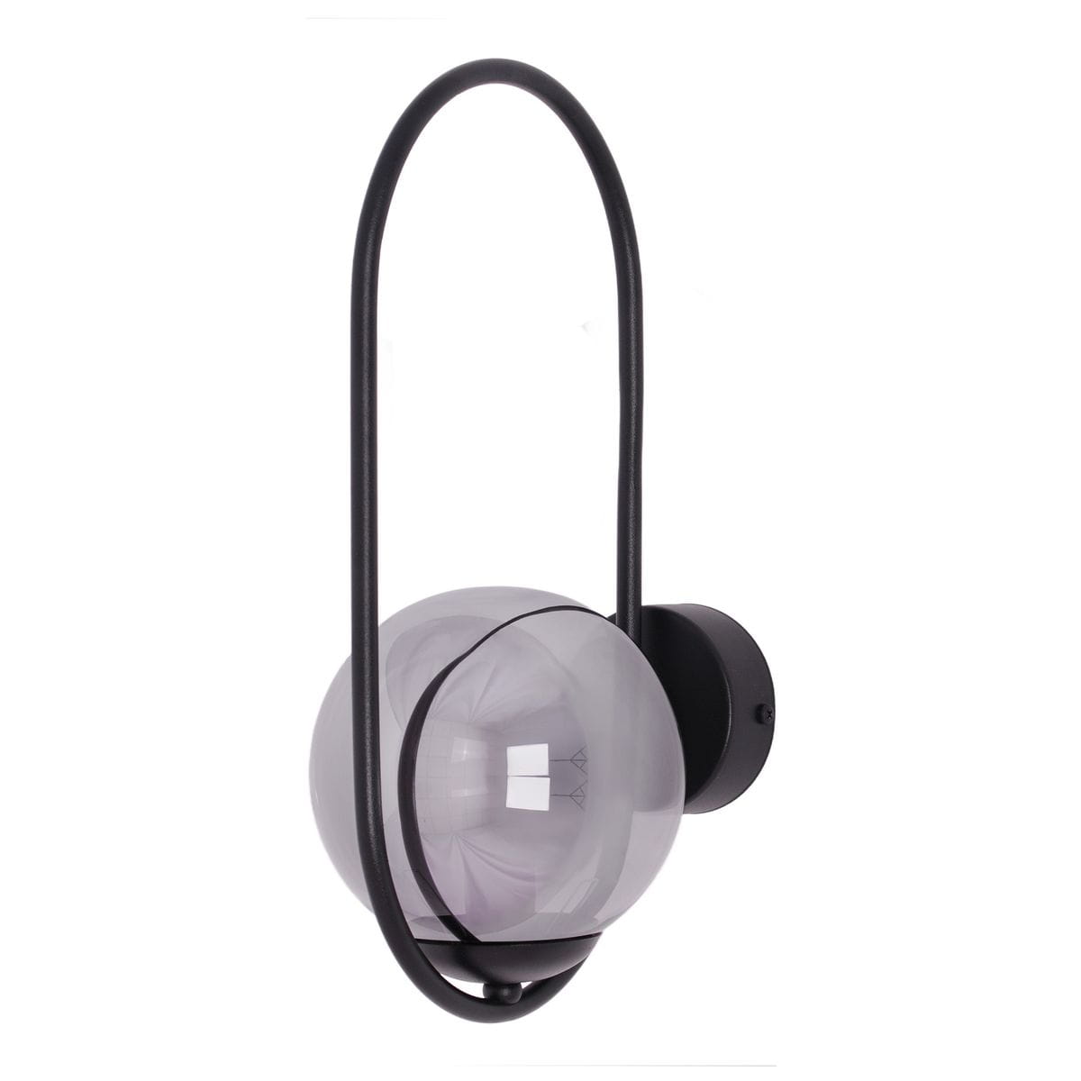 Kinkiet Davos z jedną oprawą E14 w czarnej i grafitowej kolorystyce. Okrągła, przezroczysta kula z tworzywa, zamocowana na minimalistycznym, czarnym stelażu. Ujęcie z boku, ukazujące kształt i detale konstrukcji.