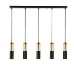Lampa wisząca Merrygold z pięcioma oprawami GU10. Czarne metalowe podstawy z bursztynowymi kloszami w kształcie cylindrów. Produkt zawieszony na czarnych linkach, montowany do sufitu, idealny do nowoczesnych wnętrz.