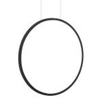 Czarna lampa wisząca Saturno D50 z jedną diodą LED o mocy 25W, o okrągłym kształcie. Zawieszona na cienkich linkach, minimalistyczny design podkreśla nowoczesny styl. IP44, idealna do wnętrz i na zewnątrz.