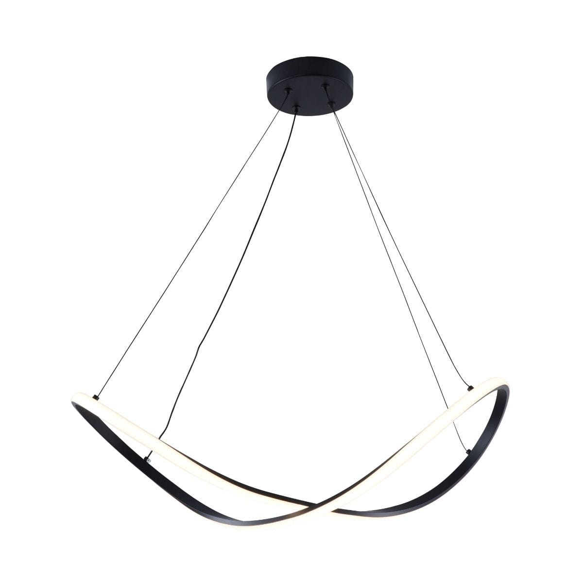 Lampa wisząca Erda z czarnym wykończeniem, z jedną diodą LED o mocy 45W. Posiada unikalny, falisty kształt z subtelnym białym akcentem. Zawieszona na cienkich, czarnych linkach, montowana sufitowo. Tło białe, co podkreśla elegancję lampy.