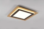 Plafon Morgan w kolorze czarnym i złotym, z pilotem, z kwadratowym, matowym kloszem LED o mocy 46W. Ujęcie z góry, produkt zamontowany na suficie, z widocznym podświetleniem. Idealny do nowoczesnych wnętrz.