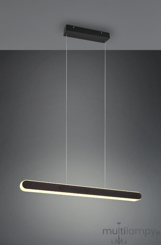 Lampa wisząca Helios w kolorze czarnym, z jednym źródłem światła LED o mocy 48W. Posiada podłużny kształt, zawieszona na cienkich linkach, z prostą, nowoczesną formą. Montaż na suficie, z minimalnym tłem, co podkreśla elegancję designu.