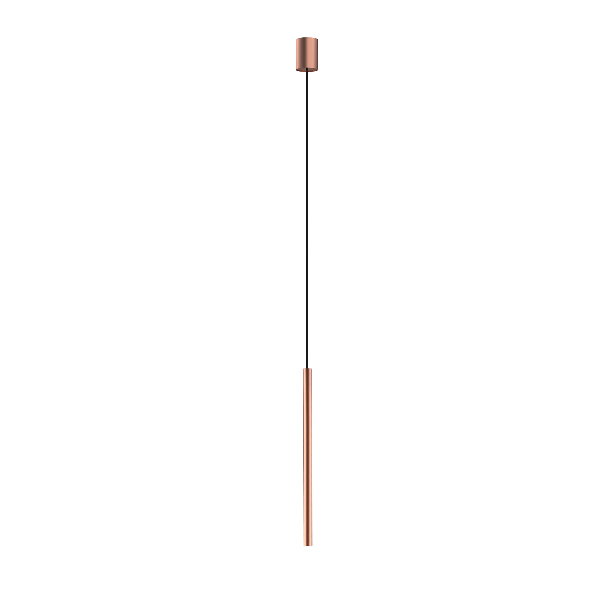 Lampa wisząca Laser 49, wykonana z miedzi, z oprawą na jedną żarówkę G9. Posiada prostą, cylindryczną formę, zawieszoną na cienkim czarnym przewodzie. Produkt przedstawiony w pozycji wiszącej na białym tle.