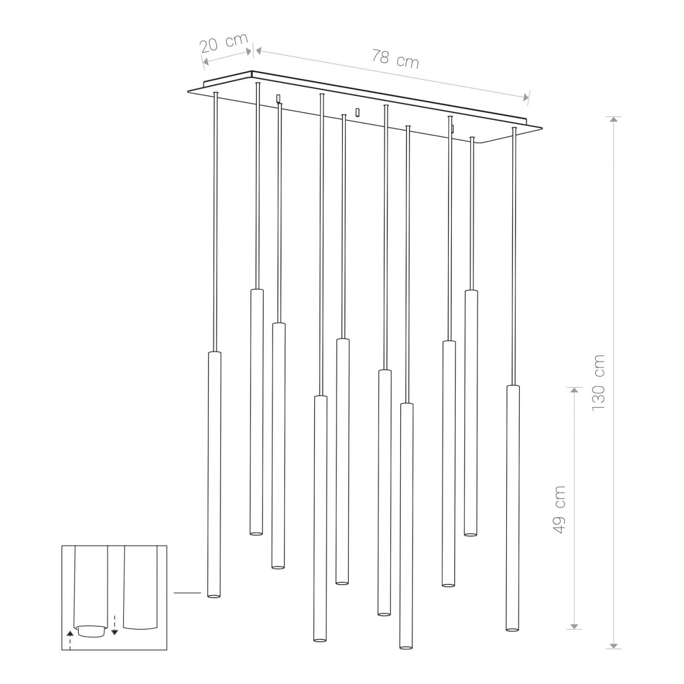 Lampa wisząca 10-punktowa w kolorze mosiężnym, o prostych, cylindrycznych kloszach zawieszonych na cienkich linkach. Wymiary: 78 cm szerokości, 20 cm głębokości, 130 cm wysokości. Klosze różnej długości, zamontowane na prostokątnej podstawie.